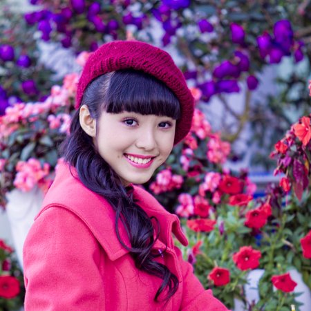 facebook: seinna thiên kim.I am vietnamese. now, I am living in Ho Chi Minh.I am fresher at SAI GON UNIVERSITY in 2016.