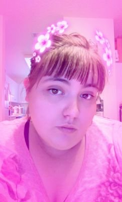 I'm Erin Holly Gilmore and I'm 21 and I'm in a relationship and I have 2 girl's with my boyfriend and I love them all so much!! 🚼🐹😍😘💖💑
