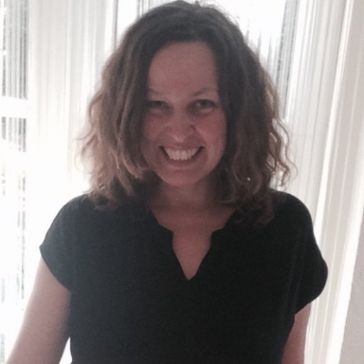 wordsmith | managing editor @FlowMagazine | maker of magazines | raker of garden | baker of cake | taker of milk in tea (no sugar)
