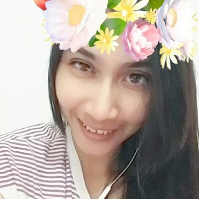 When you tell me that you love me. My heart feels very happy. 😍😙😘😚
line: ikaputriindah