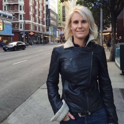 CaroSchaub's profile picture. Comunicadora por pasión y profesión, IBMista de azul profundo, trotamundos, fanatica esquiadora, amante del sur de Chile - mis tweets son personales siempre:)