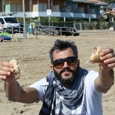 Hanno concesso solo una vita.....soddisfatti o no qua non rimborsano mai!