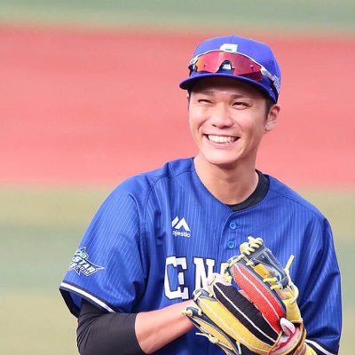 Th 坂本勇人 ６ A Twitter 今日は坂本勇人さんのhpb 今年はすんごく活躍しててカッコ良かった 笑顔が1番似合う坂本さん来年も活躍してくれることを祈ってます 大好きすぎる 1214rtくるといいな 坂本勇人誕生祭 坂本勇人好きな人rt G党さんrt Rt