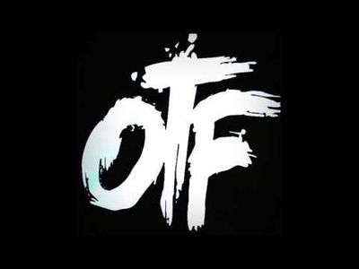 ChinoComedy's profile picture. Youtube🔴⚪
OTF
🔙🔛🔝
Follow🔵
16👌
Ps4 gamer  🎮🕹
Psn Biza89_______________