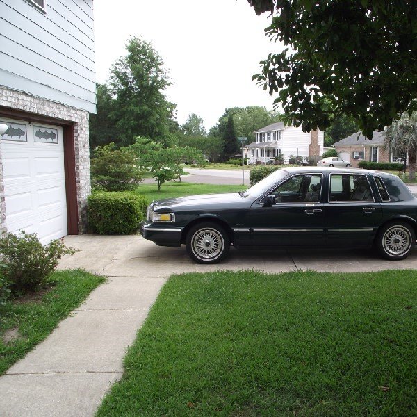 brown066's profile picture. 