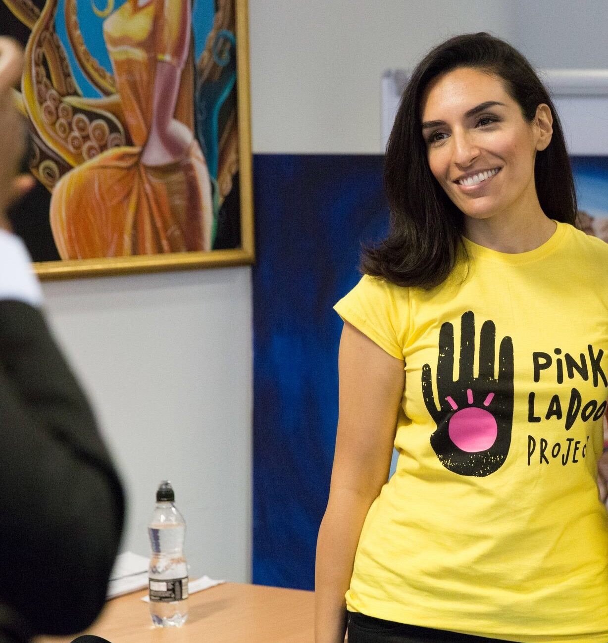 Anti-oppression activist. Writer (rep @thegoodagencyuk) Founder: @pinkladoo & @southasianther1 Author: 'Stories for South Asian Supergirls' (OUT NOW)