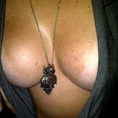 karen_reload's profile picture. Cuenta alternativa previendo un bloqueo y perdidas de contactos