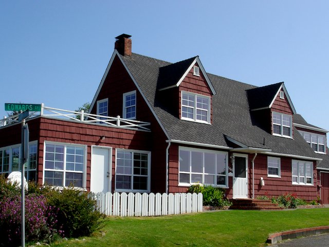 Beautiful Cape Cod style home overlooking Trinidad Bay and the Memorial Park - prettiest B&B in town - Trinidad, California. 707-677-0840
Welcome Guests ❤️