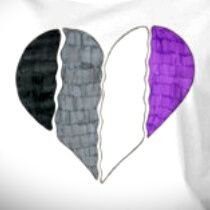 Lenajuli's profile picture. 🌈🎾🐳🗺🎶