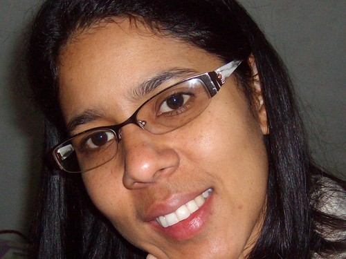 lainecris04's profile picture. Sou...Feliz, amiga, vendedora de produtos e de idéias, mãe e esposa... Gosto de... Artesanatos, bons livros, da web, de passear  viajar, dormir, cantar...