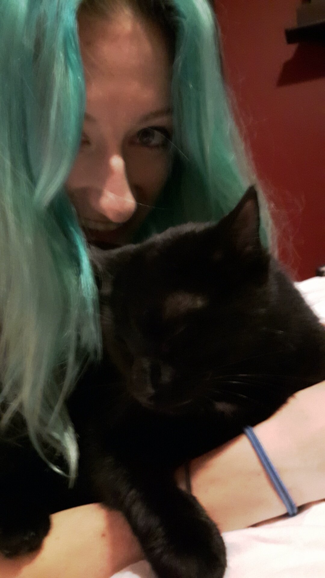 SaraLouise373's profile picture. 