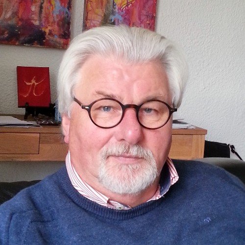 Psycho energetisch therapeut, intuïtief counseler en coach. Praktijk voor ' Zelf- Bewust- Zijn '.