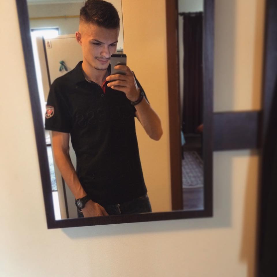 sstefanv17's profile picture. 