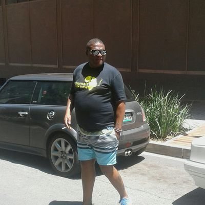 BonganiHlongw11's profile picture. 