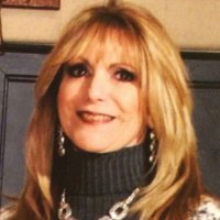Joanne Crowe (@jcrowe0213) Twitter profile photo