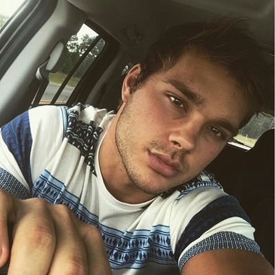 Aaronxrpg's profile picture. 