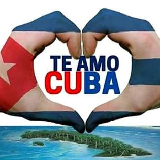 Joven cubana comprometida con el proceso revolucionario, Raúl y Díaz-Canel. #YoSoyFidel ✊🏻🇨🇺 #DeZurdaTeam🤝🏻