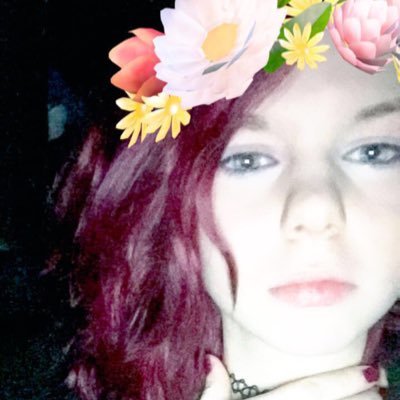 I love to dye my hair with articfox I love animals. I love comedy and horror. I have a dog named Browine . And I love people and I like to make new friends XD