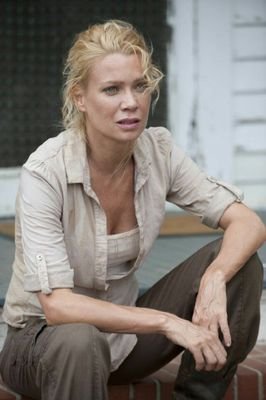 I wanted to change the galaxy but now I'm just stuck in a ship with a kid and an ewok. Sister to @ThatIsNotMine. /#DestatiRP FC: Laurie Holden./