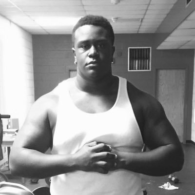 BERRY_70's profile picture. Can't stop the BEAST‼️‼once it's unleashed#UTB....First team all CNY/Defensive Tackle/Defensive end.....201✈️315