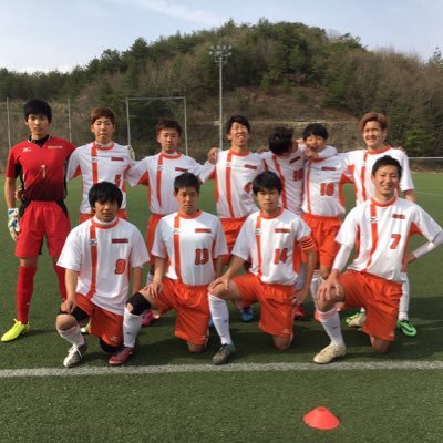 美作大学サッカー部です！毎週火曜、木曜、土曜の週3日みんなで楽しく練習しています！今年は岡山県サッカーリーグ1部昇格を目指して頑張ります！応援よろしくお願いします！