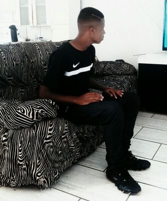 Nicolas0300's profile picture. Deus é por nós 🙏👏