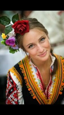Sharing pictures of beautiful girls from the great continent of Europe.