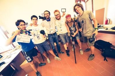 Filmaker, photographer. Engaged in social causes. Lovers of riot and demostration
