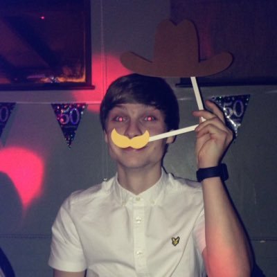 leewilde27's profile picture. 