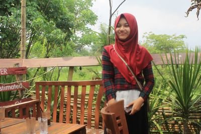 Hidup itu simple :) di jalani, di nikmati dan di syukuri :D
 FIGHTHING ;)