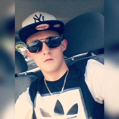 LucasTabz's profile picture. Im a 17 year old 5'7 white boy from derby UK. Im also an mc in which i would like a career in