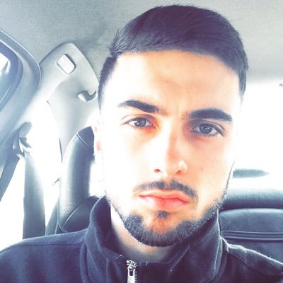 B_R_O_W_N_I_E34's profile picture. 