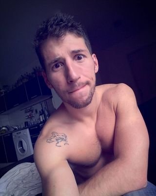 PabloPakerOk's profile picture. 🔝Guy. Trabajo en una multinacional relacio ada a los electrodomesticos en Saavedra. Vivo en Palermo