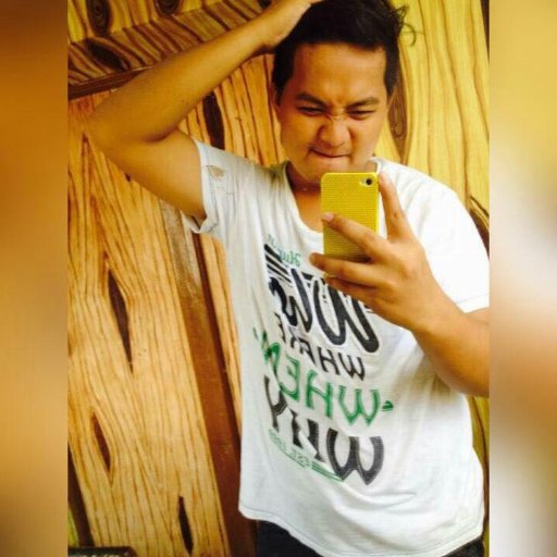 deomoslares's profile picture. 