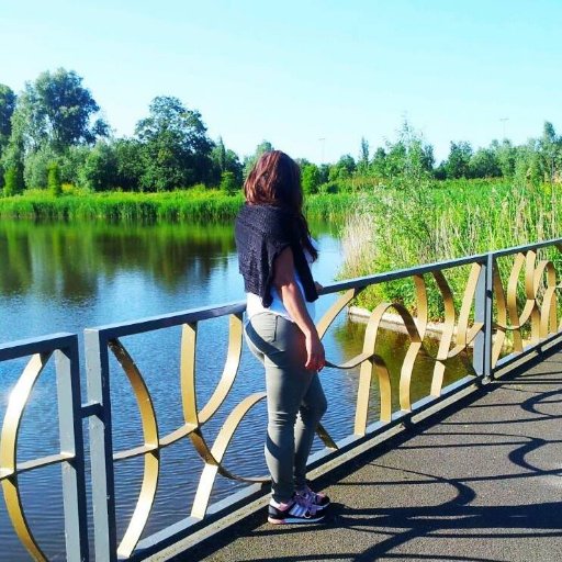 jeanine_ldv's profile picture. Don't tweet all about you, tweet all about them.