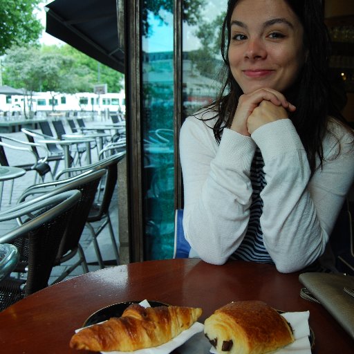 Eva_Econ's profile picture. 