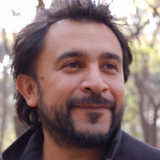 Unhombrebaila's profile picture. Artista mexicano. Director Fundador de La Liga Tecnoplástica. Realiza obra sonora, musical, gráfica, radiofónica y en video. Coautor del concepto ultraestética.