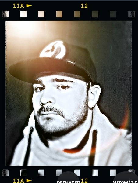 luisxtla99's profile picture. 