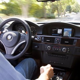 Nuestros centinelas siempre estarán disponibles para recoger tu automóvil y llevarte de manera segura a tu destino.