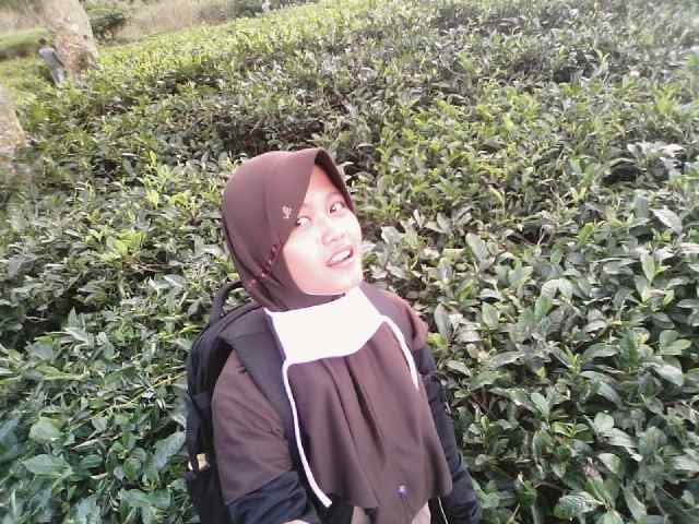 Facebook:Nahdhiyah Riana pin:2833B990