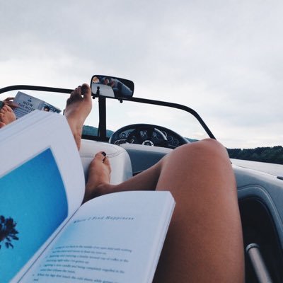 lilyycolliins's profile picture. 