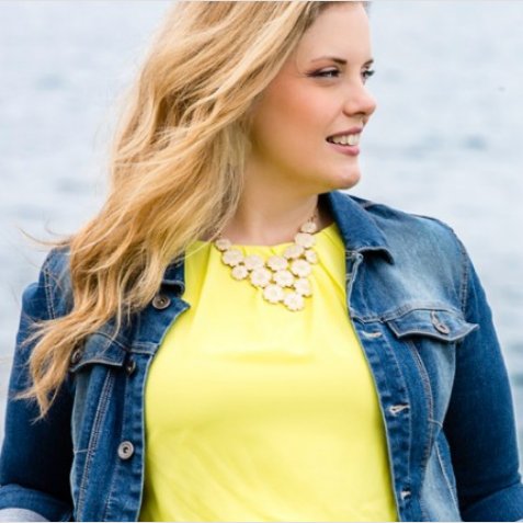 RealLifeRevo's profile picture. Nutritionist. Fitness Trainer. Revolution Starter. 
Reject diet & fitness fads. Embrace real, sustainable ways to be healthy from the inside out.