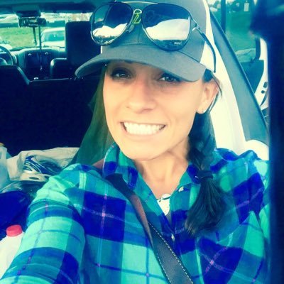 High School Biology Teacher, PhD Candidate, 4 dog mama, ultra-marathon runner, vegan, Insomniac, yogi ❤️✌️