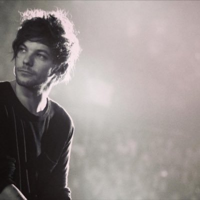 don't mind me, just taking care of my princess. @Bbyharold_ is my world.