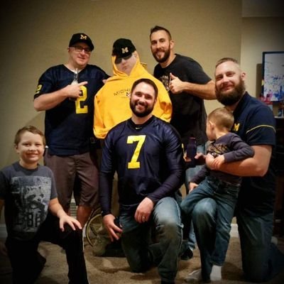 chris_w5155's profile picture. Lions Tigers Pistons and UofM