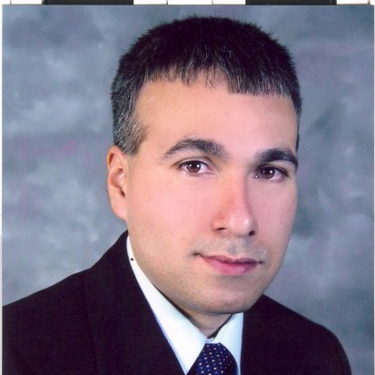 Ingeniero de sistemas y cómputo con experiencia, egresado de maestría en ingeniería de sistemas con mención en gestión de tecnologías de la información