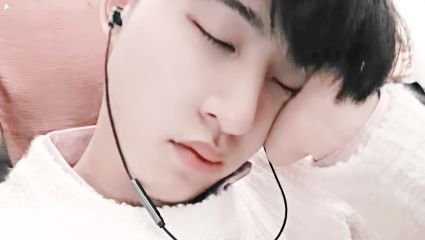 HANBIN_cuteness Profile Picture