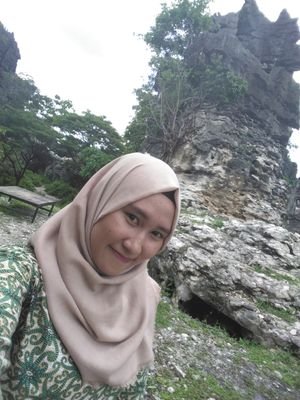 nurwarfahsari's profile picture. 