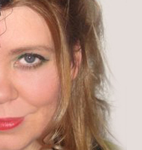 CrikeyAphrodite's profile picture. Torso engineer ;) corsetiere & boob wrangler.