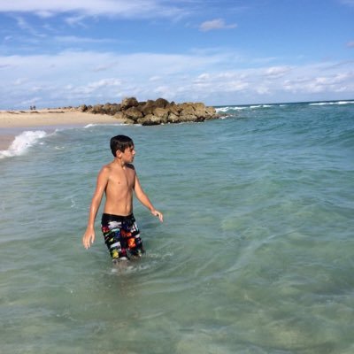 donen en paypal nicocentenari@gmail.com cuando pueda comprarme un generador les daré cuenta a los que me donen y me manden md cualquier donación será bienvenida